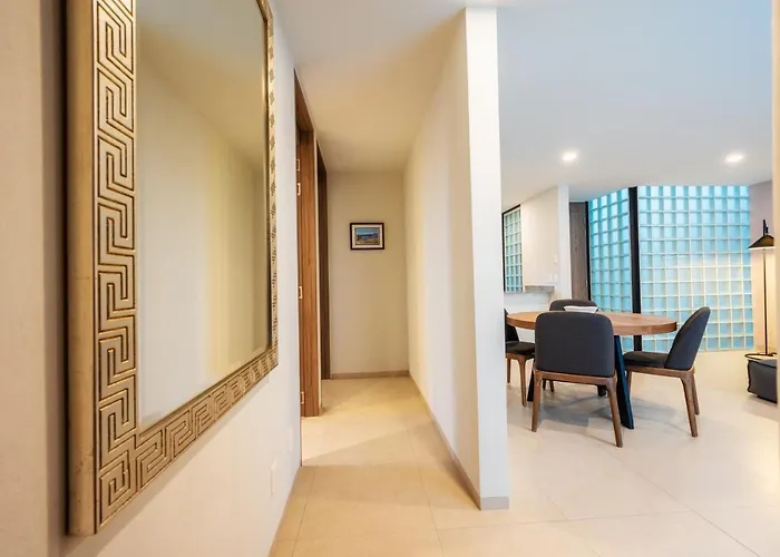 Capitalia Living - - Céfiro Cinco Apartahotel